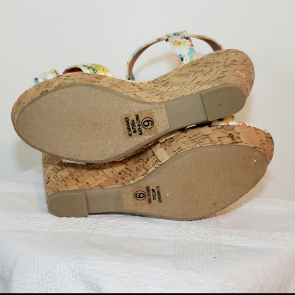 floral cork wedge heels - Picture 5 of 7